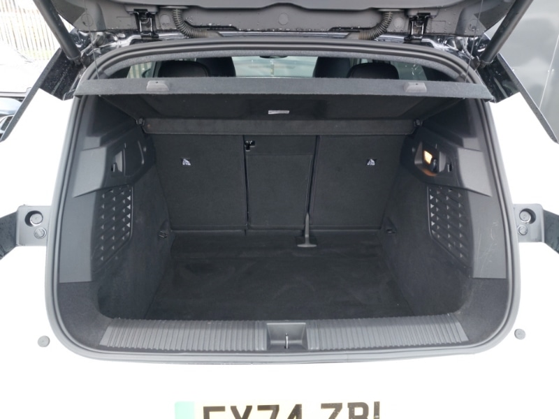 Used Renault Scenic E-Tech 2024 for sale - 76537125: Photo 8