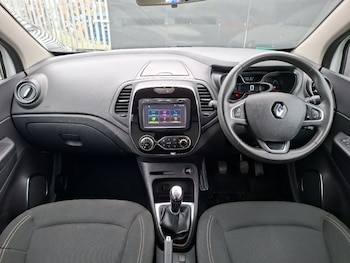 Used Renault Captur 2018 for sale - 79356308: Photo
