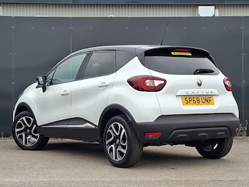 Used Renault Captur 2018 for sale - 79356308: Photo