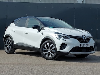 Used Renault Captur 2023 for sale - 78621768: Photo
