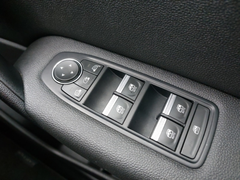 Used Renault Captur 2024 for sale - 76160673: Photo 18
