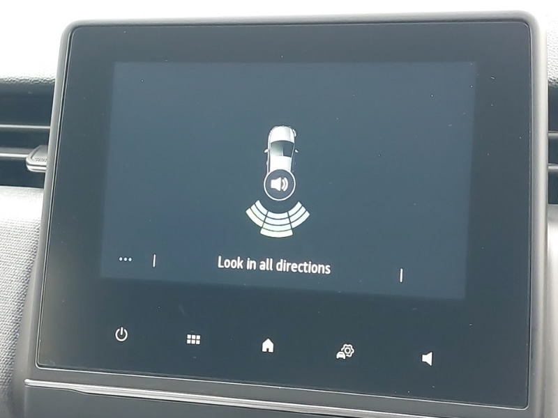 Used Renault Clio 2024 for sale - 76493037: Photo 12