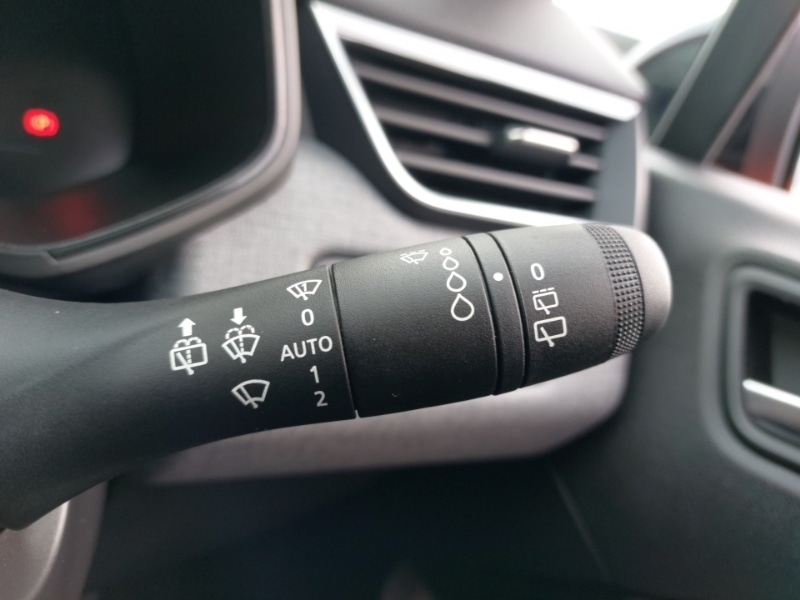 Used Renault Clio 2024 for sale - 76493037: Photo 19