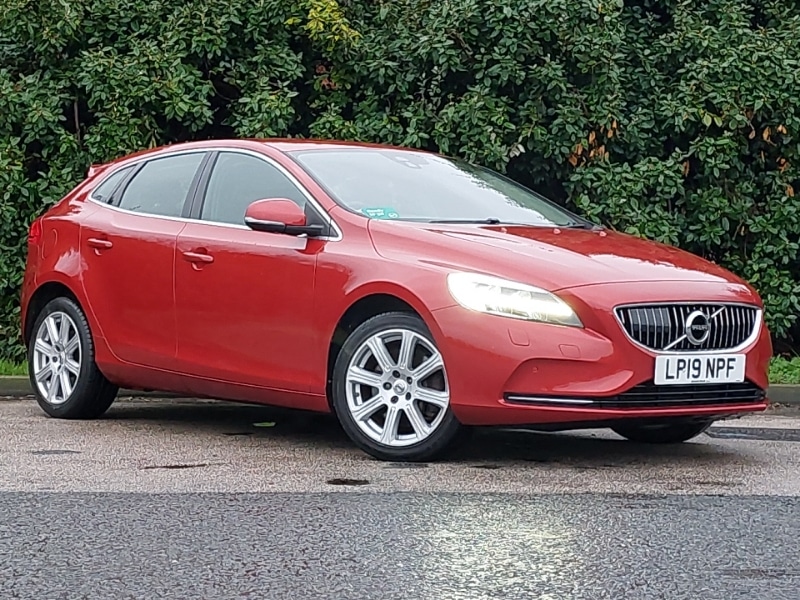 Used Volvo V40 2019 for sale - 76543547: Photo 1