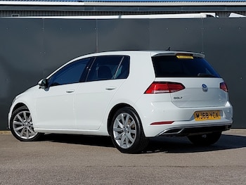 Used Volkswagen Golf 2018 for sale - 76275515: Photo