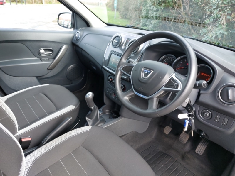 Used Dacia Sandero Stepway 2020 for sale - 77841957: Photo 11