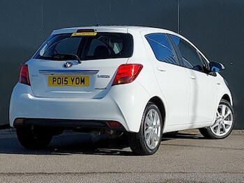 Used Toyota Yaris 2015 for sale - 78274770: Photo