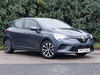 Used Renault Clio 2022 for sale - 76567022: Photo