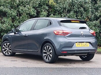 Used Renault Clio 2022 for sale - 76567022: Photo