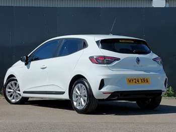 Used Renault Clio 2024 for sale - 74673079: Photo