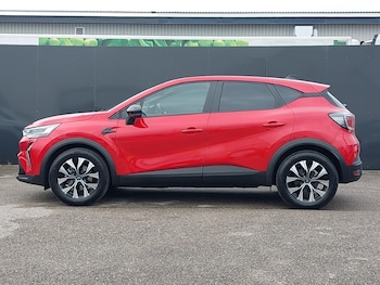 Used Renault Captur 2025 for sale - 77610963: Photo