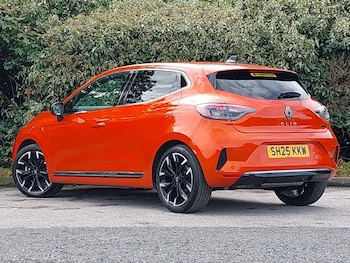 Used Renault Clio 2025 for sale - 78634838: Photo