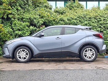 Used Toyota C-HR 2023 for sale - 78872201: Photo