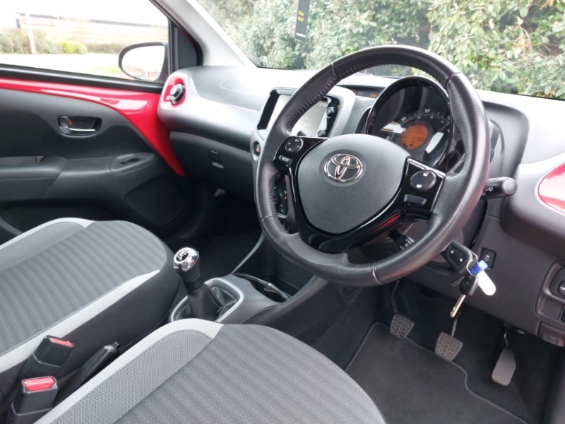 Used Toyota AYGO 2019 for sale - 77130016: Photo 11