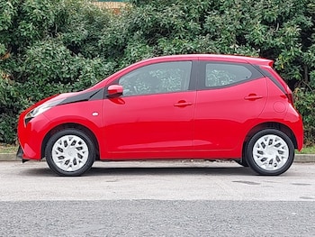 Used Toyota AYGO 2019 for sale - 77130016: Photo