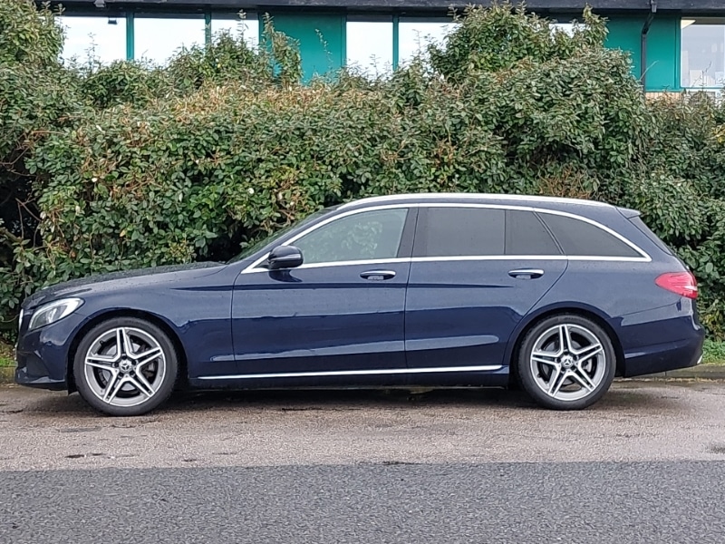 Used Mercedes-Benz C Class 2015 for sale - 77881641: Photo 4