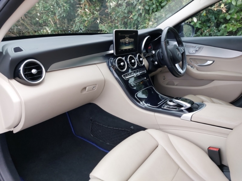 Used Mercedes-Benz C Class 2015 for sale - 77881641: Photo 5