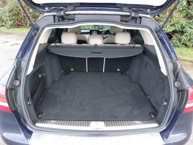 Used Mercedes-Benz C Class 2015 for sale - 77881641: Photo 8