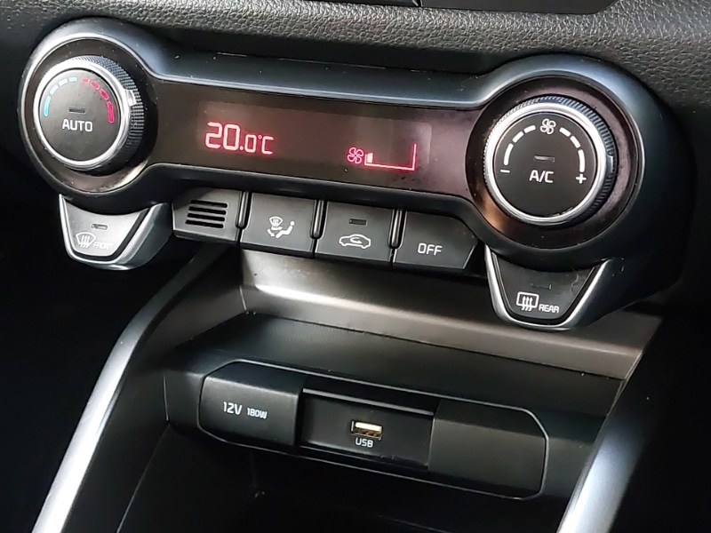 Used Kia Stonic 2024 for sale - 76506622: Photo 15