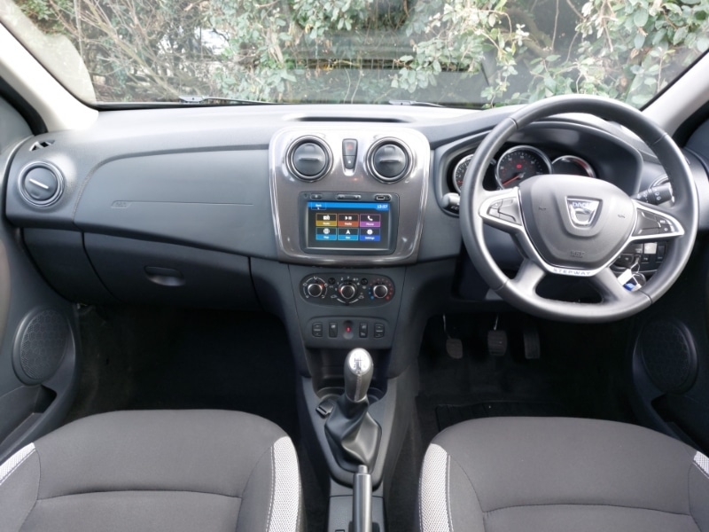 Used Dacia Sandero Stepway 2020 for sale - 77782294: Photo 2