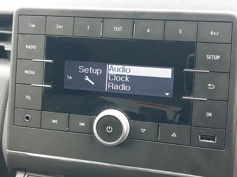 Used Renault Clio 2021 for sale - 77605723: Photo 18