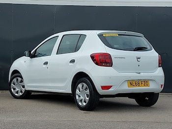 Used Dacia Sandero 2018 for sale - 75455497: Photo