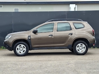 Used Dacia Duster 2020 for sale - 79074580: Photo