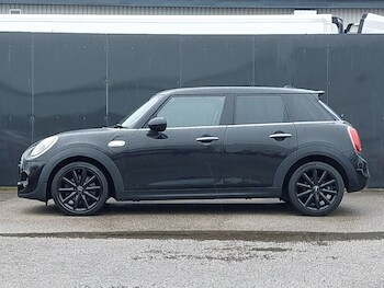 Used MINI Hatch 2018 for sale - 78125711: Photo