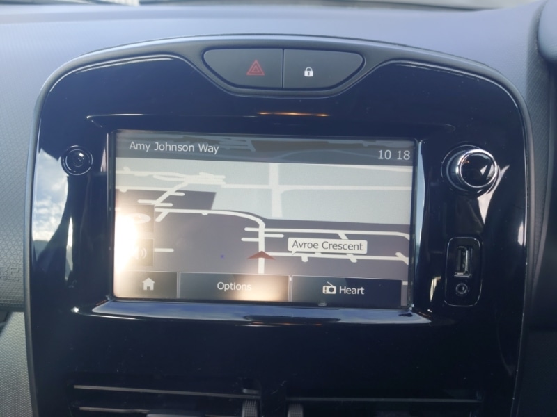 Used Renault Clio 2015 for sale - 76354579: Photo 10