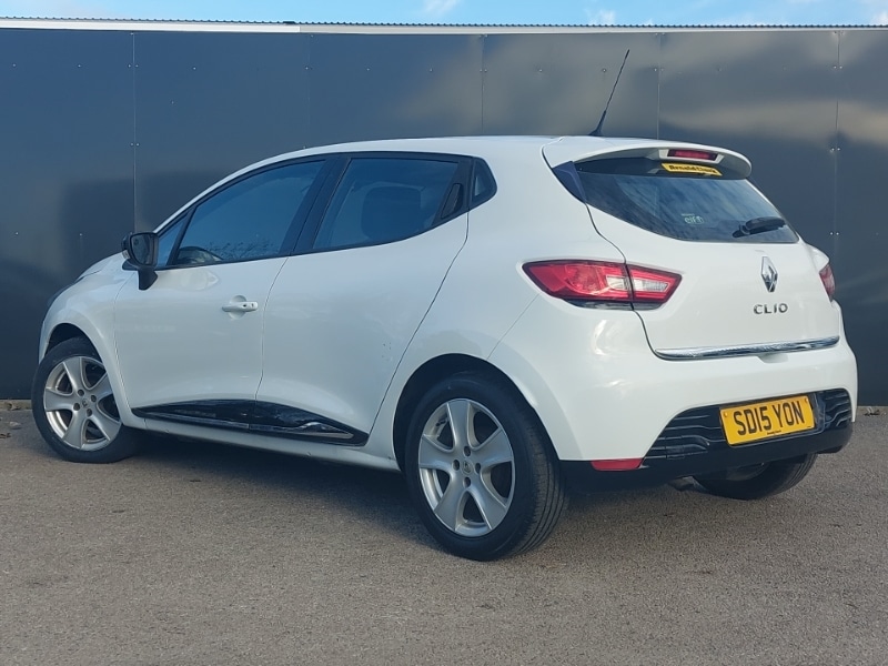 Used Renault Clio 2015 for sale - 76354579: Photo 3