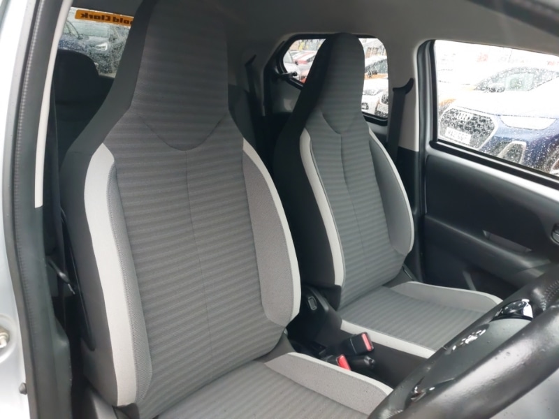 Used Toyota AYGO 2020 for sale - 76614090: Photo 10