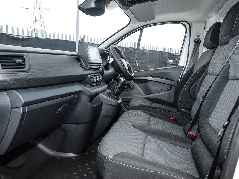 Used Renault Trafic 2025 for sale - 76348219: Photo 2