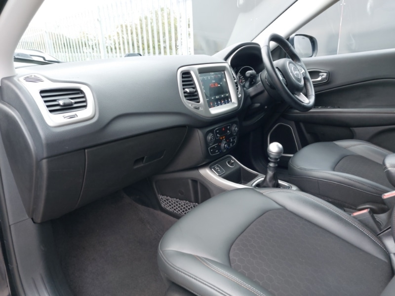 Used Jeep Compass 2018 for sale - 76639059: Photo 5