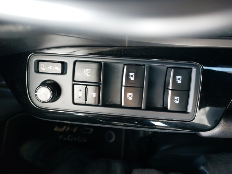 Used Toyota C-HR 2019 for sale - 76403754: Photo 17