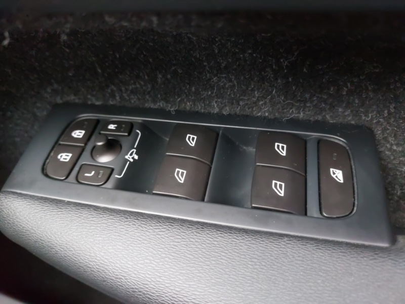 Used Volvo XC40 2019 for sale - 77114510: Photo 18