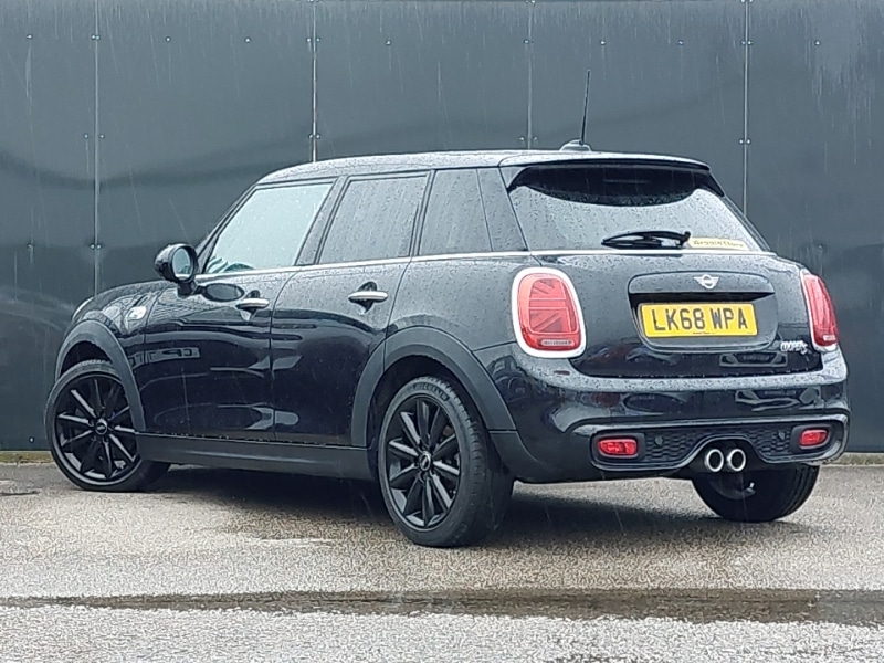 Used MINI Hatch 2018 for sale - 76987208: Photo 3