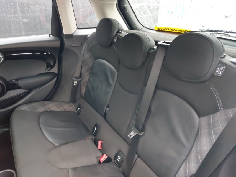 Used MINI Hatch 2018 for sale - 76987208: Photo 6