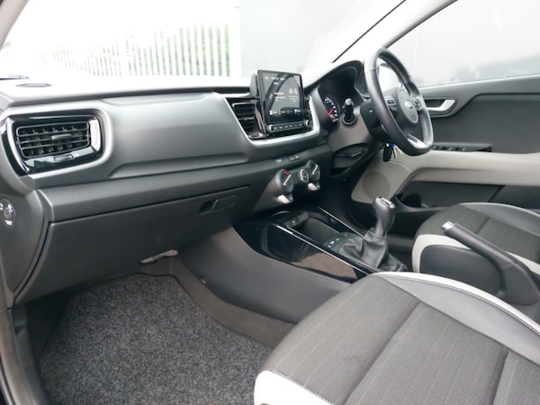 Used Kia Stonic 2021 for sale - 76225728: Photo 5