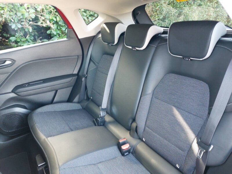 Used Renault Captur 2023 for sale - 77832160: Photo 6