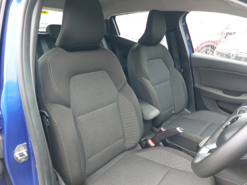 Used Renault Clio 2023 for sale - 78125718: Photo 10