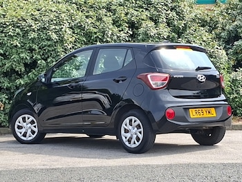 Used Hyundai i10 2019 for sale - 78933025: Photo