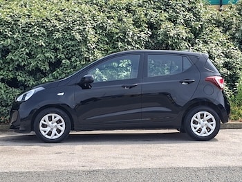 Used Hyundai i10 2019 for sale - 78933025: Photo