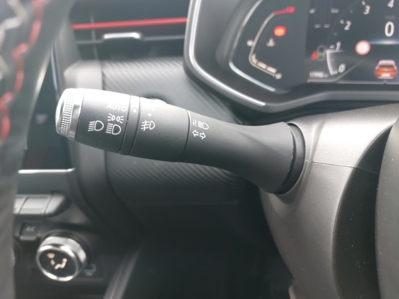 Used Renault Clio 2020 for sale - 77596875: Photo 14