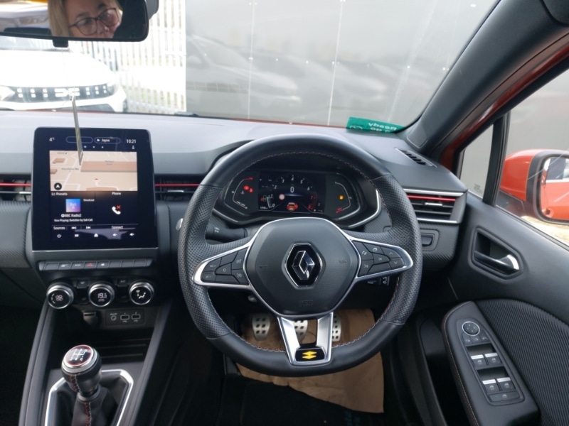 Used Renault Clio 2020 for sale - 77596875: Photo 2