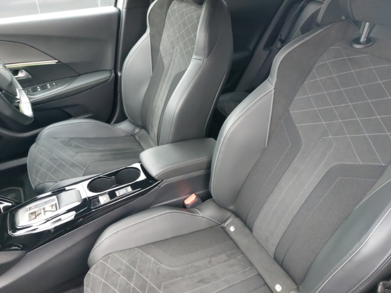 Used Peugeot 2008 2023 for sale - 77466467: Photo 5