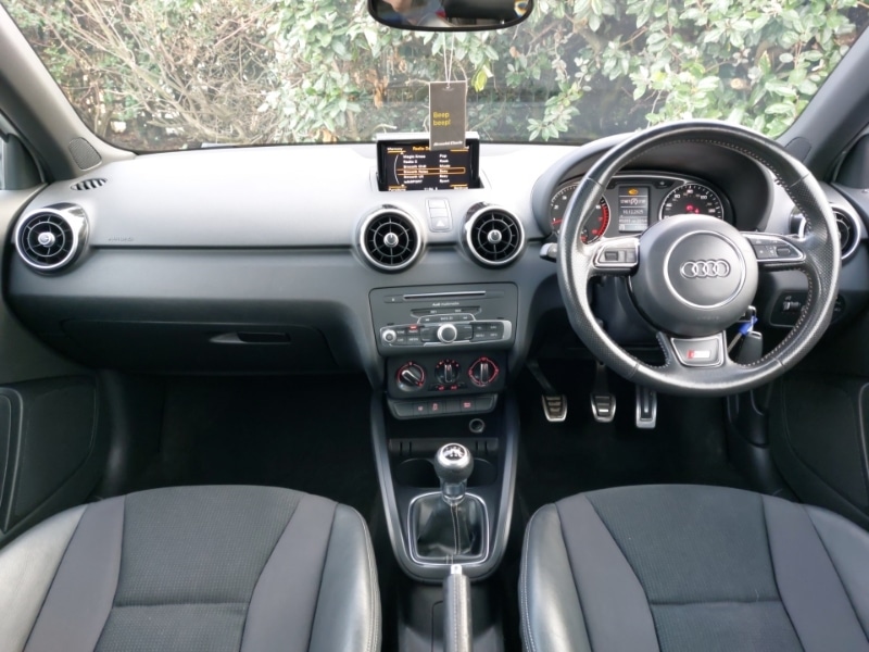 Used Audi A1 2017 for sale - 76963815: Photo 2