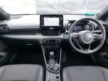 Used Toyota Yaris 2022 for sale - 74563889: Photo