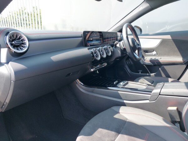 Used Mercedes-Benz CLA 2024 for sale - 75599633: Photo 5