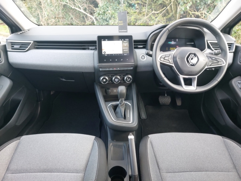 Used Renault Clio 2024 for sale - 77956571: Photo 2