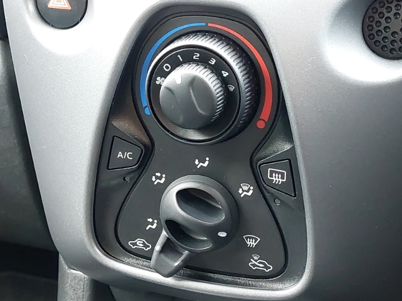 Used Toyota AYGO 2019 for sale - 76749194: Photo 15